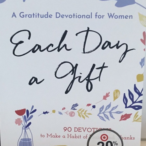 A Book on Gratitude for Women - Picture 2 of 7